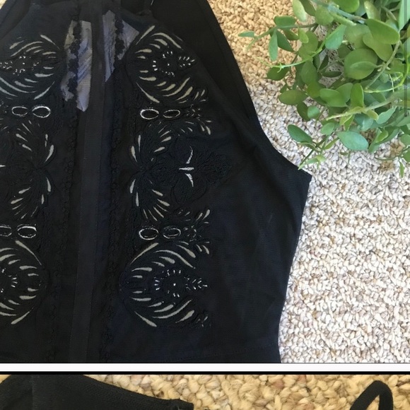 NWT Guess dress - Picture 3 of 10